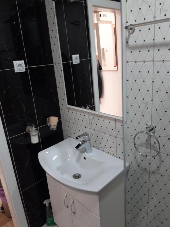 Appartamento Stan Na Dan Simikic Bijeljina Esterno foto