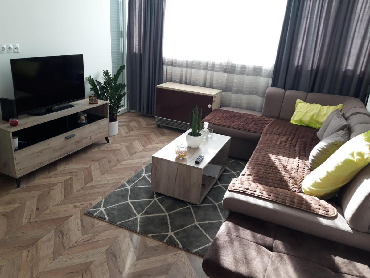 Appartamento Stan Na Dan Simikic Bijeljina Esterno foto