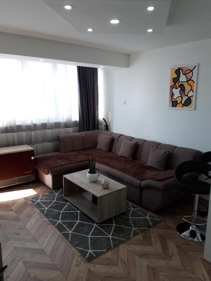 Appartamento Stan Na Dan Simikic Bijeljina Esterno foto